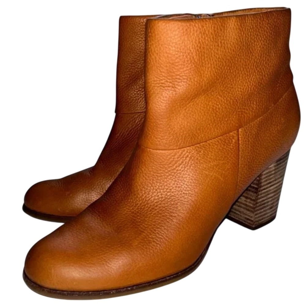 Cole Haan Cassidy‎ Nubuck Leather Ankle Booties in Brown Sugar Color Sz 9.5